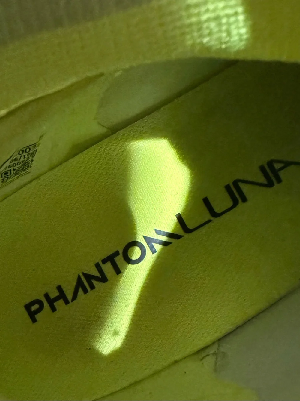 Nike PRO Phantom Luna 2 Pro FG Mad Voltage Soccer Cleats Men’s 8 FJ2575-003